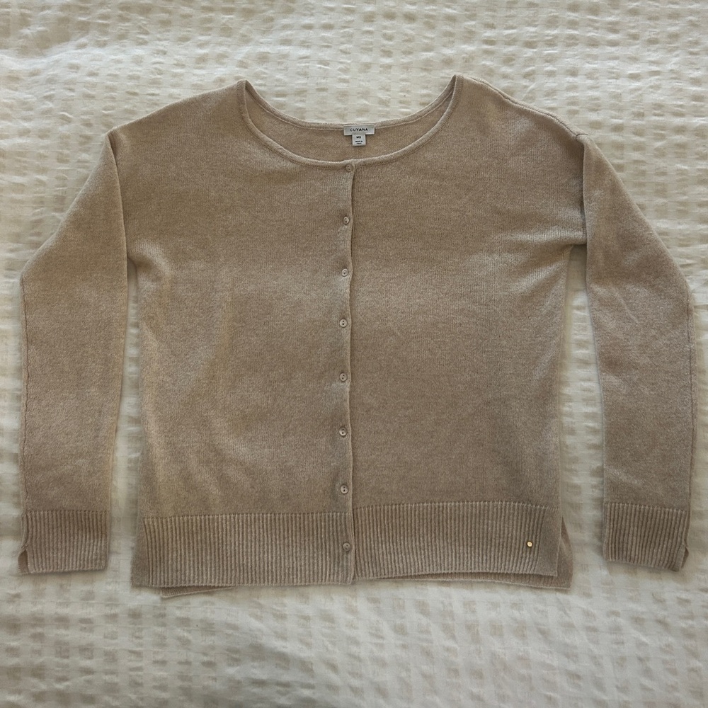 Cuyana Single-Origin Cashmere Cardigan In Beige